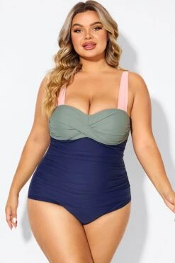 Sweetheart Neck Color Block One Piece Swimsuit