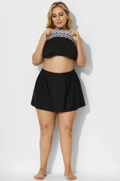 Black Lady Side Slit Skirt With Built-in Brief