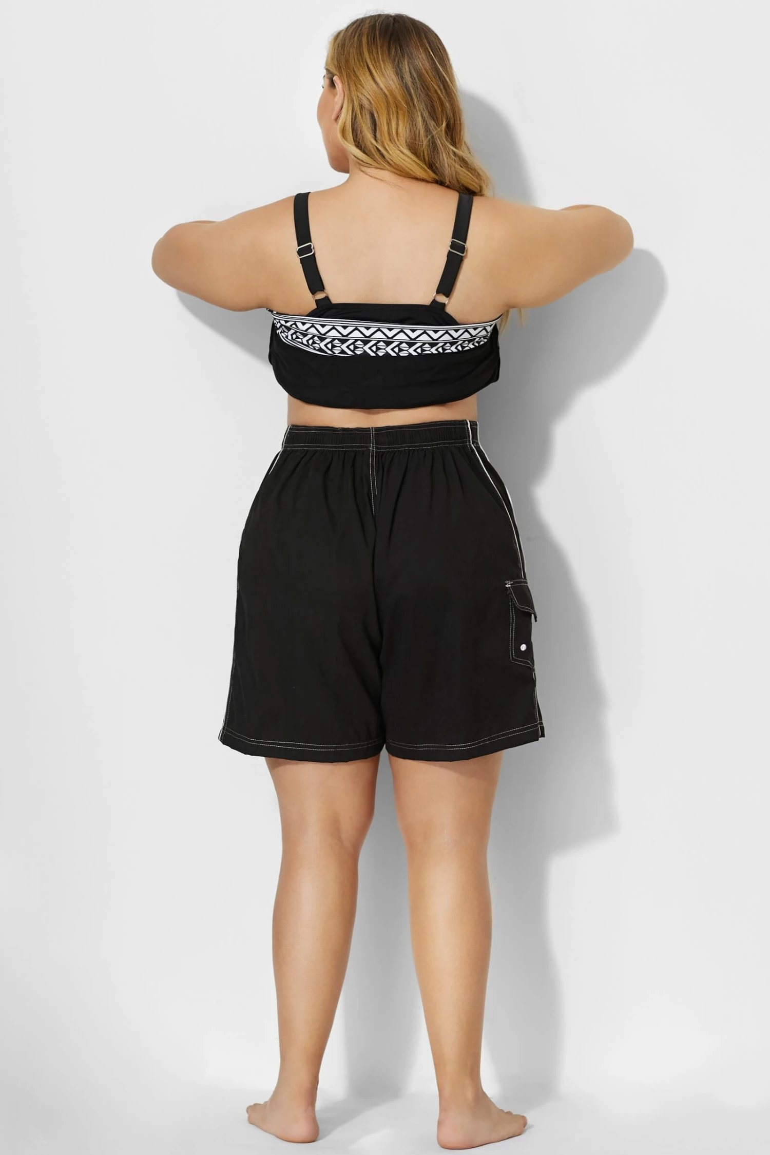 Solid Long Black Board Loose Short 6 Solid Long Black Board Loose Short - Image 4