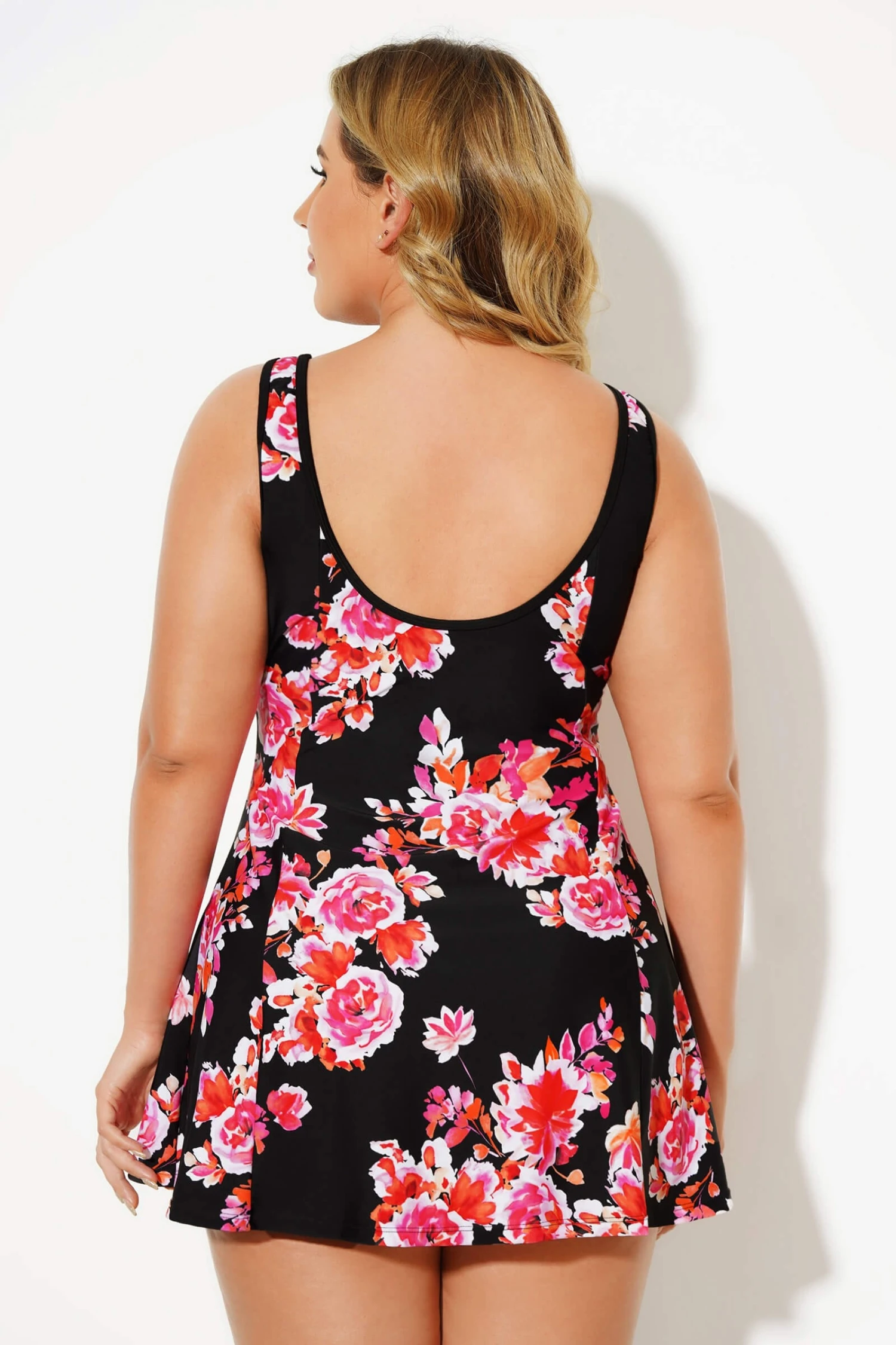 Scoopneck Floral Printed Vintage Women Swimdress 4 Scoopneck Floral Printed Vintage Women Swimdress - Image 2