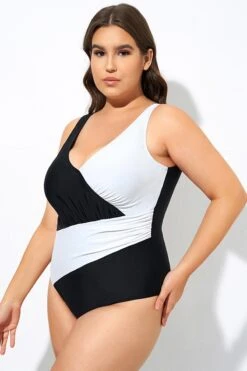 Black And White Plunge V-neckline One Piece Swimsuit -Maraluxe Swimwear Shop dsc08057